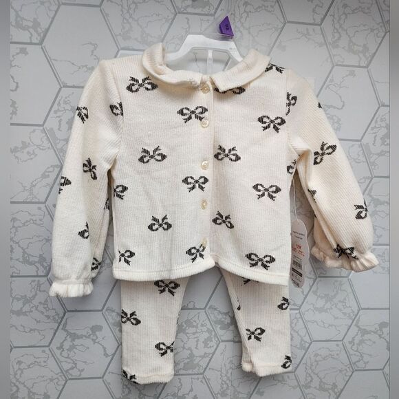 Nwt Christmas Baby Girls Outfit,  Size 12 months - Picture 1 of 4